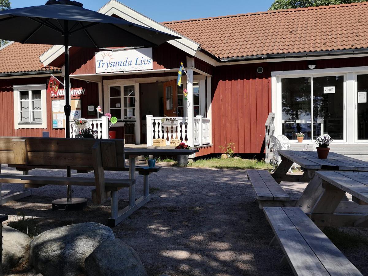 Trysunda Vandrarhem & Skaergardscafe Exterior photo